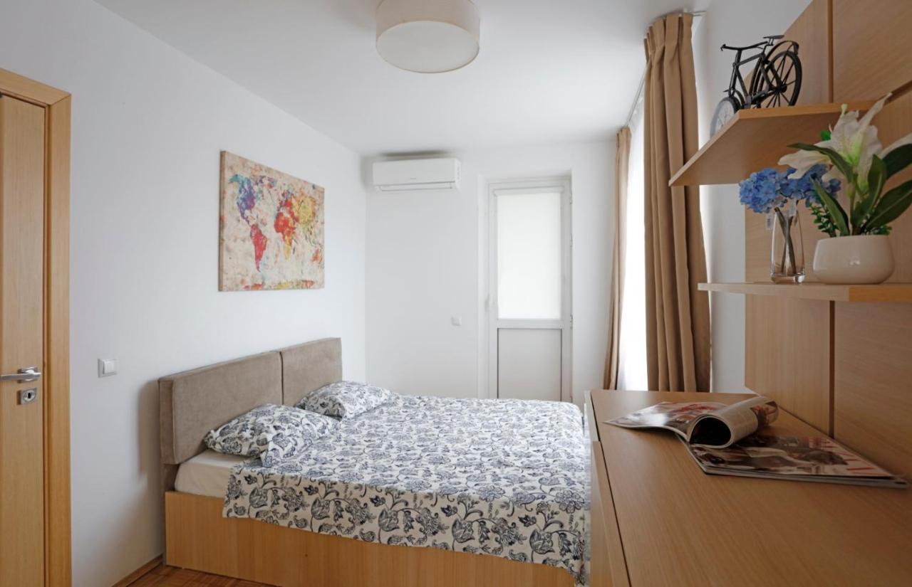 Lovely 2 Bedroom Apartment Near Old Town Bucareste Exterior foto