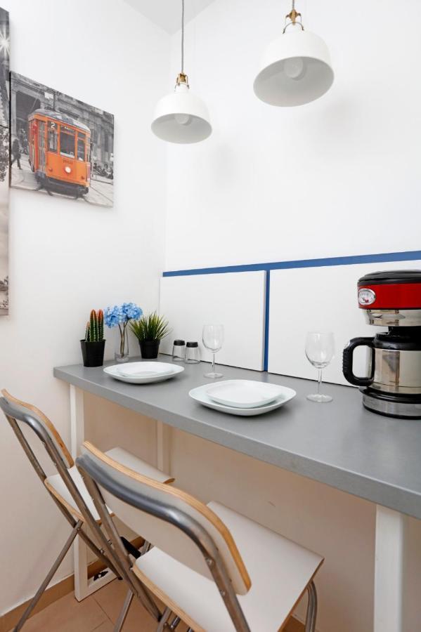 Lovely 2 Bedroom Apartment Near Old Town Bucareste Exterior foto